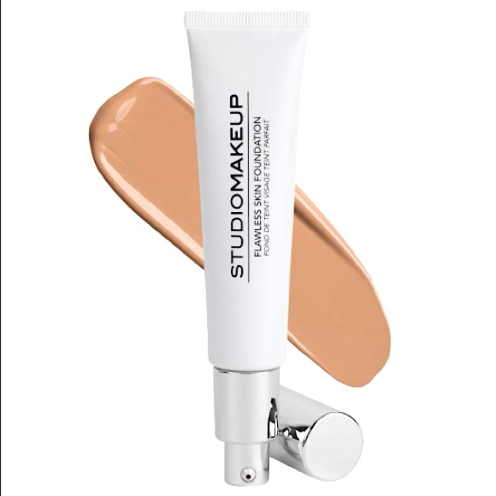 NEW Tinted Moisturizer STUDIOMAKEUP Full Size